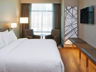 AC Hotel Atlanta Buckhead at Phipps Plaza - Photo 3