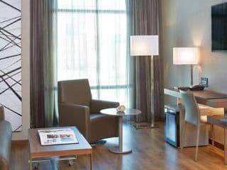 AC Hotel Atlanta Buckhead at Phipps Plaza - Photo 4