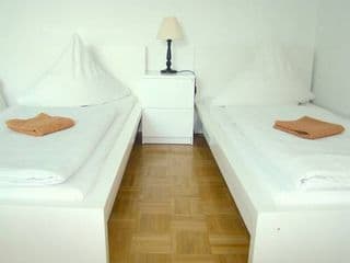 Rooms & Apartment near Zoologischen Garten - Photo 11