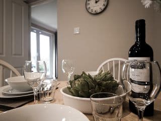 Accommodation Windsor Ltd - Lord Raglan House - Photo 3