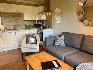 Accommodation Windsor Ltd - Lord Raglan House - Photo 8