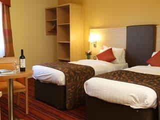 Best Western Birmingham Metro Maypole Hotel - Photo 4