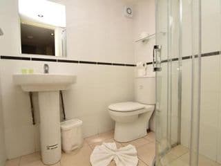 Bright Room - Photo 17