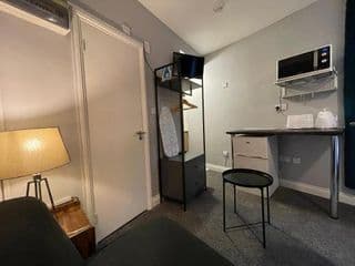 Bright Room - Photo 4