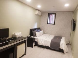 Ekonomy Hotel - Photo 2