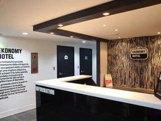 Ekonomy Hotel - Photo 12