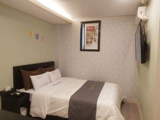 Ekonomy Hotel - Photo 3