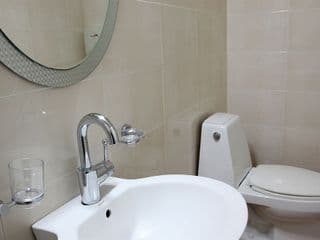 Ekonomy Hotel - Photo 10