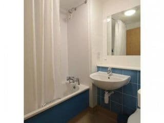 Travelodge Birmingham Yardley - Photo 13