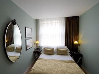 Ten Manchester Street Hotel - Photo 3