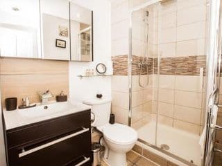 Pimlico Central London Suite near Victoria - Photo 4