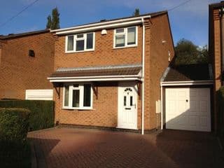 Cosy 3 bed detached house Birmingham - Photo 3
