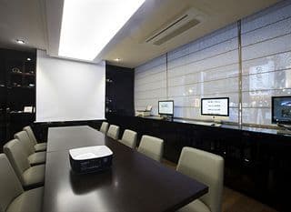 The Grand Hotel Myeongdong - Photo 18