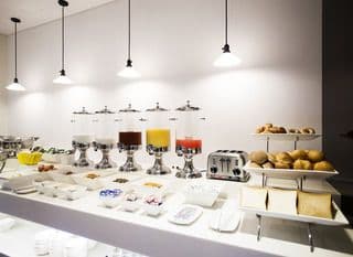 The Grand Hotel Myeongdong - Photo 10