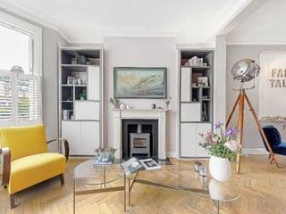 Veeve - Clapham Fairytale