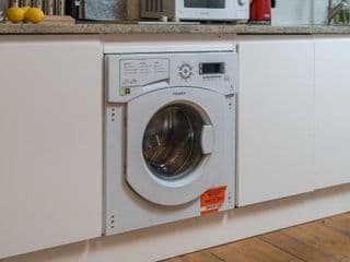 Square Mile Residences - Photo 16