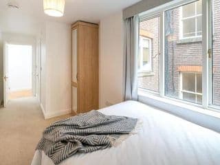 Square Mile Residences - Photo 18