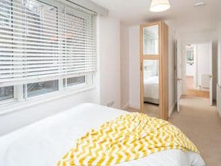 Square Mile Residences - Photo 23