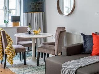 Square Mile Residences - Photo 6