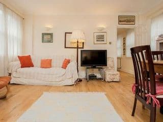Bright 2 Bedroom Flat in Central London - Photo 16