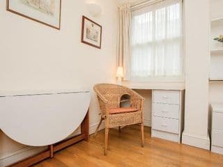 Bright 2 Bedroom Flat in Central London - Photo 22