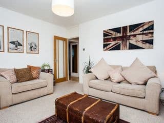 Stylish 1 Bedroom Flat in Vauxhall - Photo 2