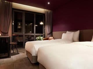 Nine Brick Hotel - Photo 11
