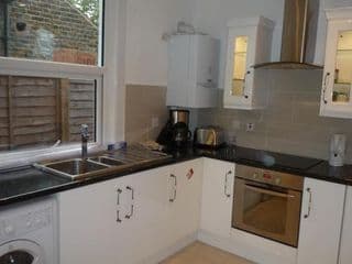 Boundary Road, 1 Bedroom & 2 Bedroom Flats - Photo 15