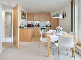 The Class Place - Photo 11