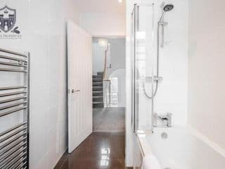 Castle Properties: The Sovereign 5 Bed Town House - Photo 14