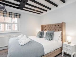 Castle Properties: The Sovereign 5 Bed Town House - Photo 16