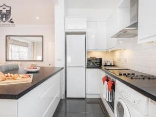 Castle Properties: The Sovereign 5 Bed Town House - Photo 17