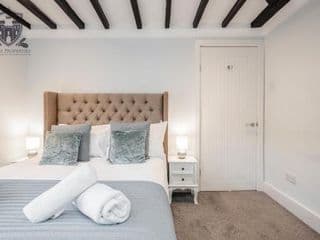 Castle Properties: The Sovereign 5 Bed Town House - Photo 3