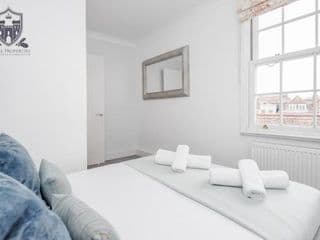 Castle Properties: The Sovereign 5 Bed Town House - Photo 10