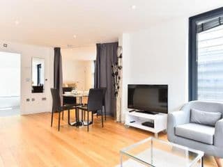 Central Apartments - Photo 11