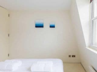 Comfortable Aircon Apartment Earls Court - Photo 21