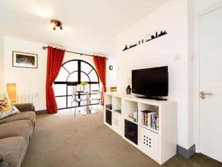 Exclusive 1 Bed Flat Close To St Paul's Cathedral - Photo 2