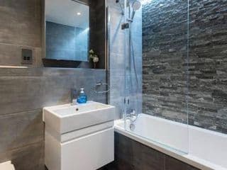 Fleet Street Apartment 1 - Photo 17