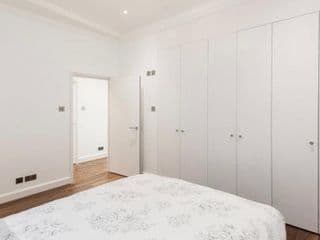 Fleet Street Apartment 1 - Photo 8