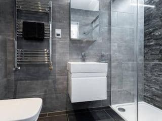 Fleet Street Apartment 3 - Photo 8
