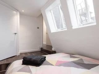 Fleet Street Apartment 4 - Photo 11