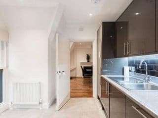 Fleet Street Apartment 4 - Photo 5