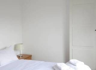 3BR Apartment in Great Swiss Cottage Location - Photo 7