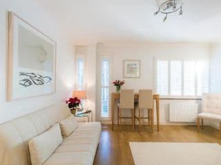 Sublime 1 bed flat with Thames view - Photo 12