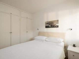 Sublime 1 bed flat with Thames view - Photo 24