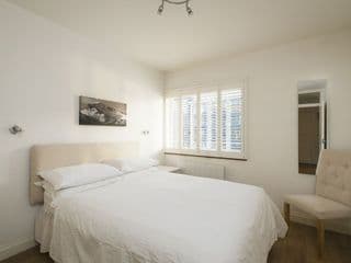 Sublime 1 bed flat with Thames view - Photo 10