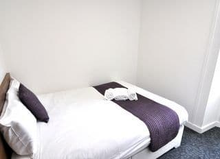 Kensington Apartments - Photo 12