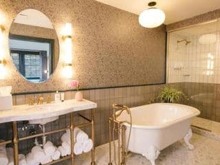 Hotel Clermont - Photo 10