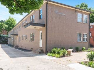 Stylish OneBedroom in Popular Virginia Highland - Photo 24
