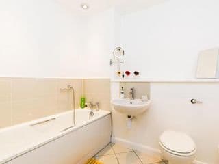 City Centre Penthouse - Photo 12